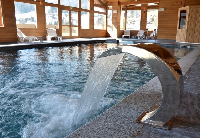 Appartement à La Clusaz - LCZ - Charmant T6 coeur village piscine spa, 4*