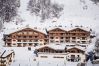 Appartement à La Clusaz - LCZ - Charmant T6 coeur village piscine spa, 4* Appartement à La Clusaz - LCZ - Charmant T6 coeur village piscine spa, 4*