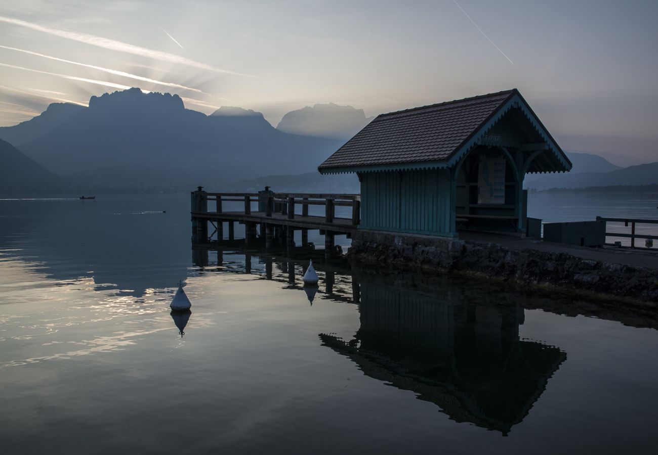 maison, luxe, location saisonnière, conciergerie haut de gamme, vacances, neige, hôtel, st jorioz, soleil, été, lac, annecy