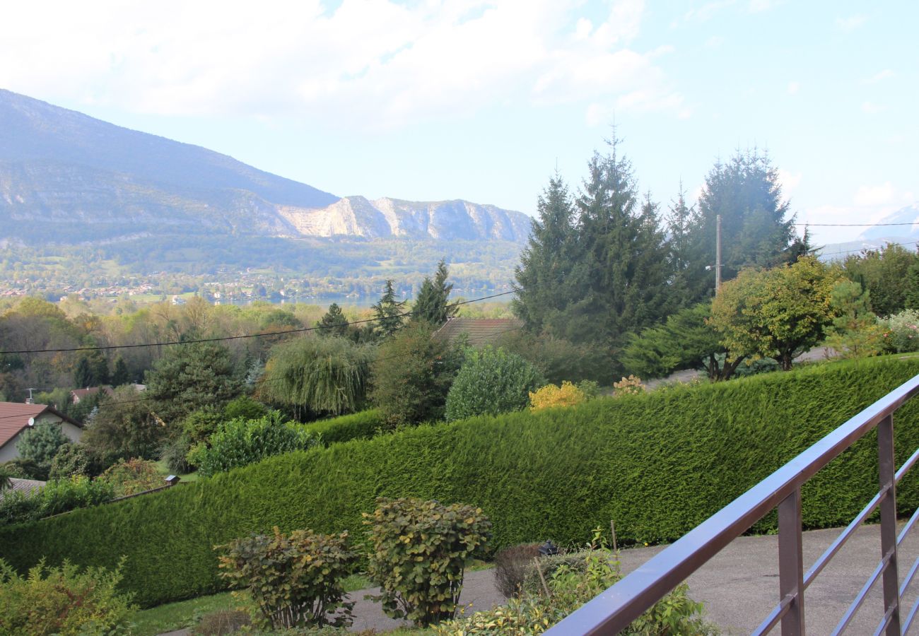 Chalet à Doussard - Unique Chalet avec vue Montagnes a 360°