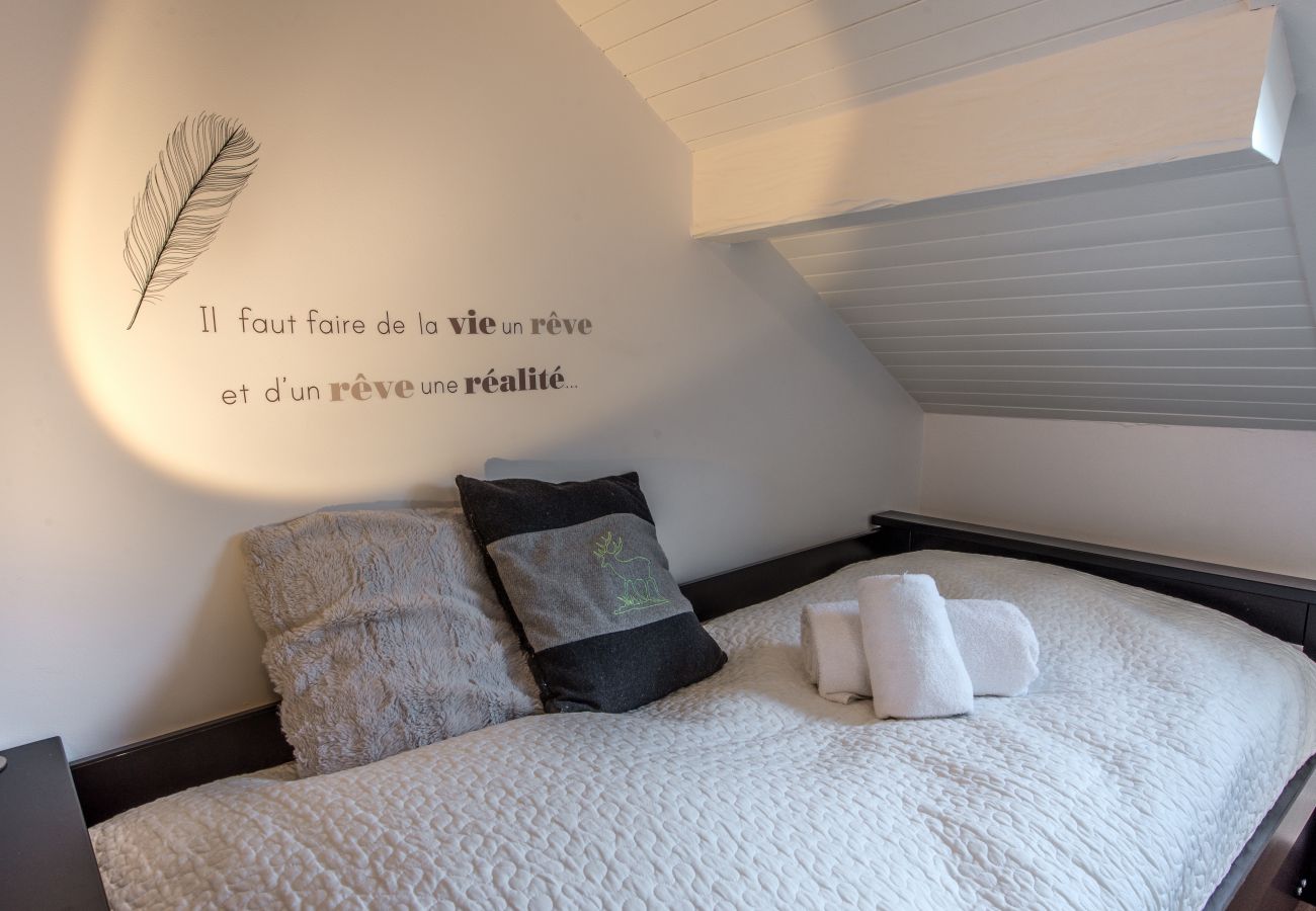 chambre, couchage, chalet, verthier, vacances en famille, amis, convivialité, cocon, cosy, location, à louer