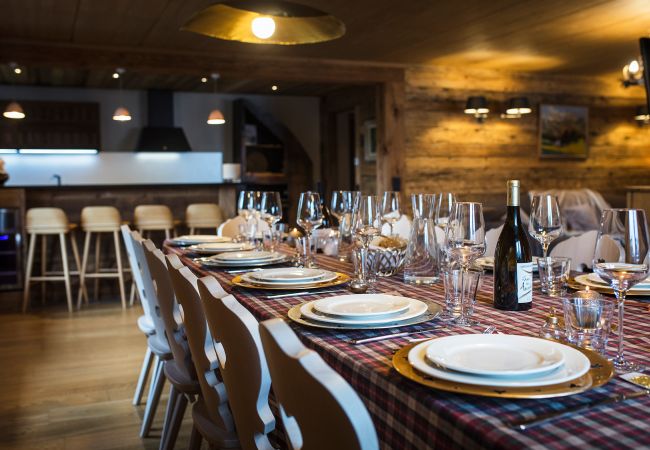 Chalet à La Clusaz - LCZ - Le Chalet 5* Cocon des Confins - 14 p Chalet à La Clusaz - LCZ - Le Chalet 5* Cocon des Confins - 14 p