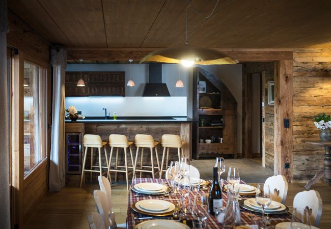 Chalet à La Clusaz - LCZ - Le Chalet 5* Cocon des Confins - 14 p Chalet à La Clusaz - LCZ - Le Chalet 5* Cocon des Confins - 14 p