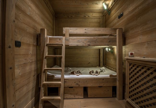 Chalet à Courchevel - Winter Courchevel -- Le Wood and Stone SKI IN OUT Chalet à Courchevel - Winter Courchevel -- Le Wood and Stone SKI IN OUT