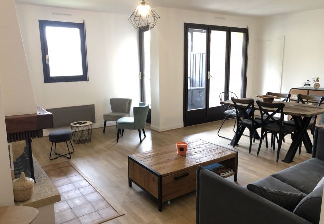 Appartement à Menthon-Saint-Bernard - LES CHARMILLES