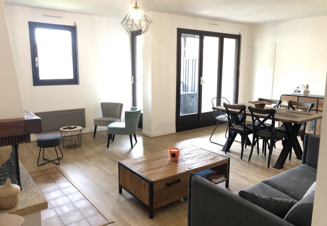 Appartement à Menthon-Saint-Bernard - LES CHARMILLES