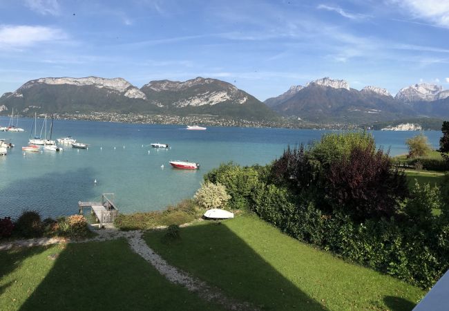  à Sévrier - VILLA JEANNOT PIEDS DANS L'EAU mini 2 nuits