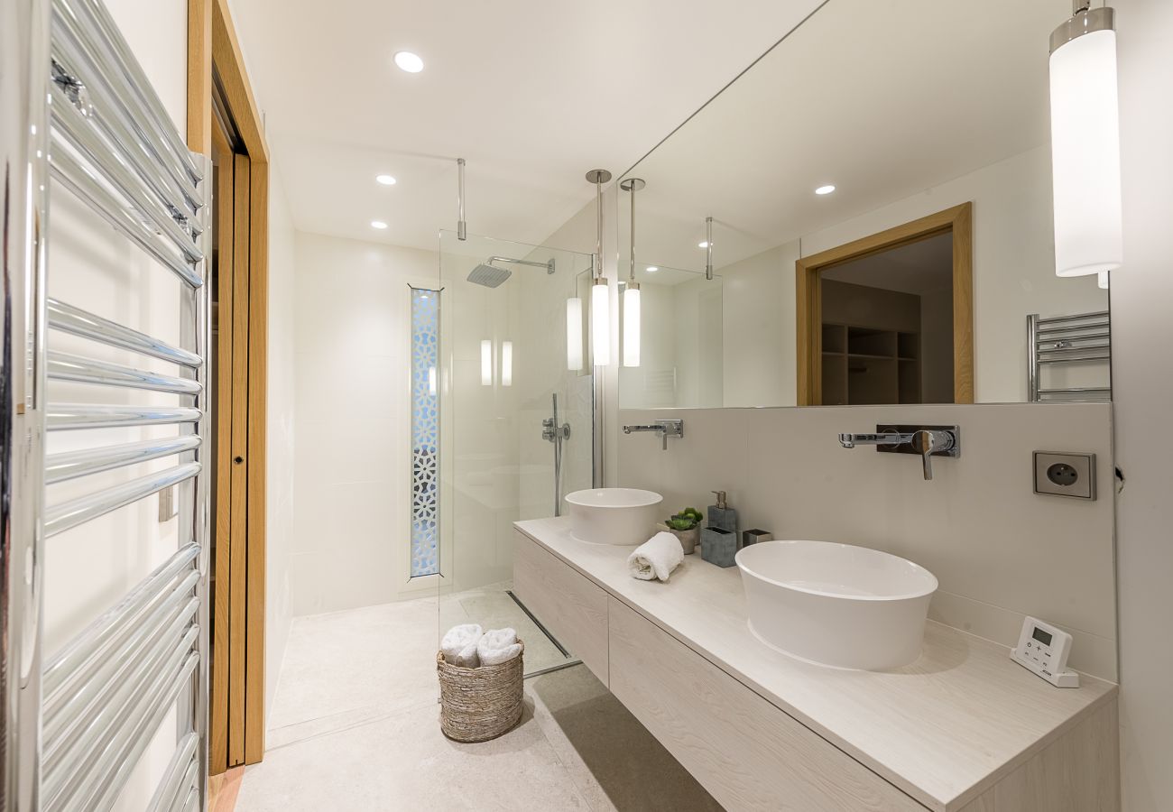 villa, luxe, location saisonnière, annecy, vacances, neige, piscine, hôtel, neige, soleil, hiver, jacuzzi, maison, vue lac
