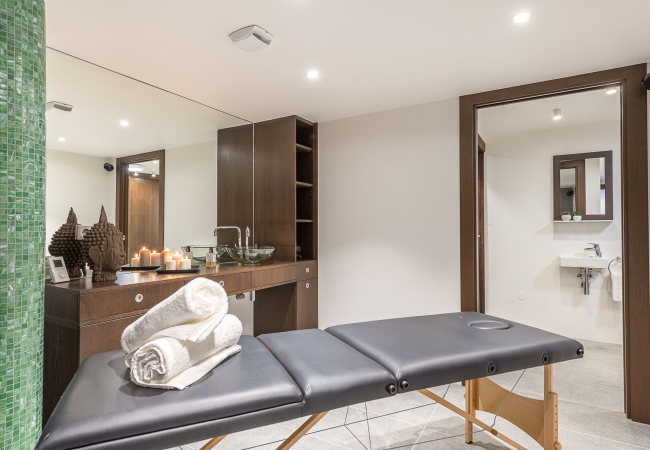 villa, luxe, location saisonnière, annecy, vacances, neige, piscine, hôtel, neige, soleil, hiver, jacuzzi, maison, vue lac