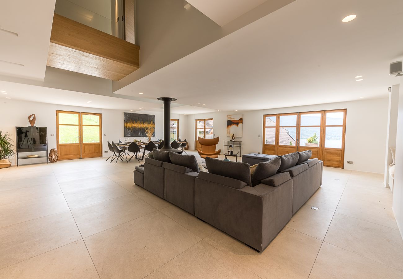 villa, luxe, location saisonnière, annecy, vacances, neige, piscine, hôtel, neige, soleil, hiver, jacuzzi, maison, vue lac