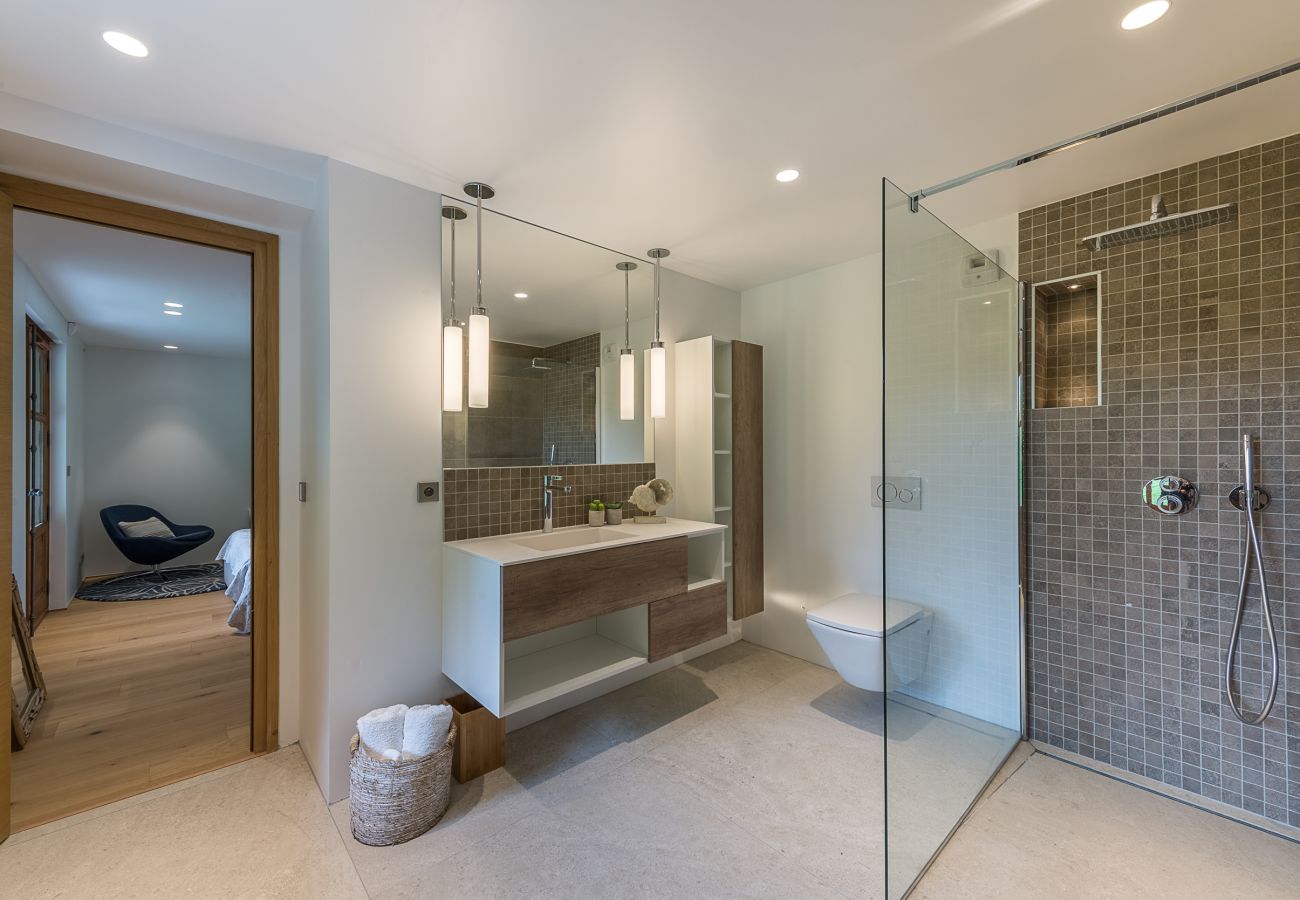 villa, luxe, location saisonnière, annecy, vacances, neige, piscine, hôtel, neige, soleil, hiver, jacuzzi, maison, vue lac