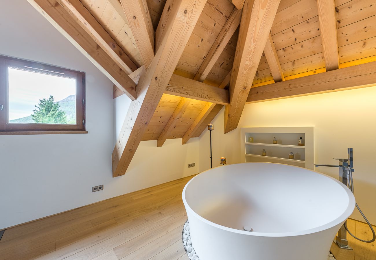 villa, luxe, location saisonnière, annecy, vacances, neige, piscine, hôtel, neige, soleil, hiver, jacuzzi, maison, vue lac