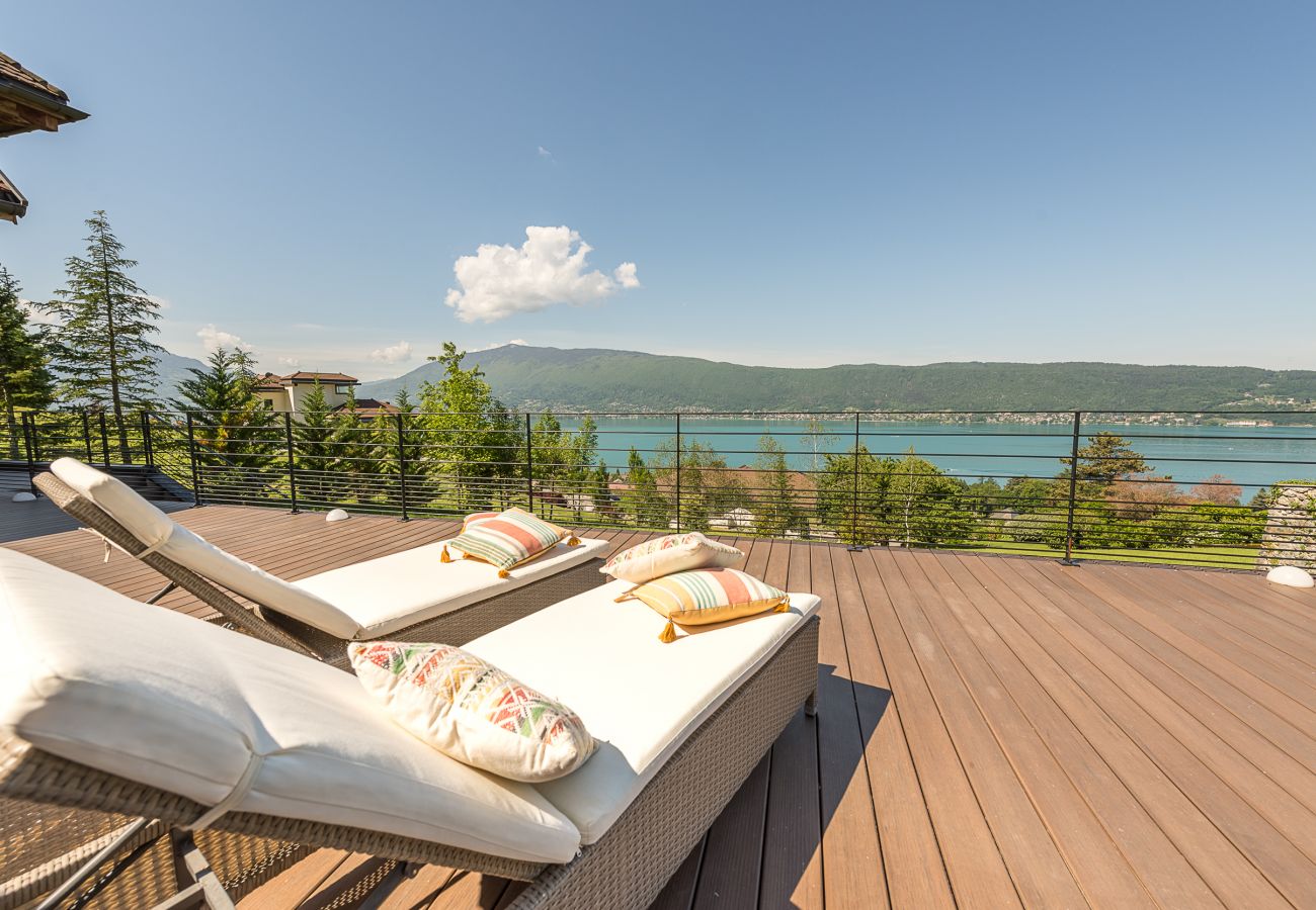 villa, luxe, location saisonnière, annecy, vacances, neige, piscine, hôtel, neige, soleil, hiver, jacuzzi, maison, vue lac