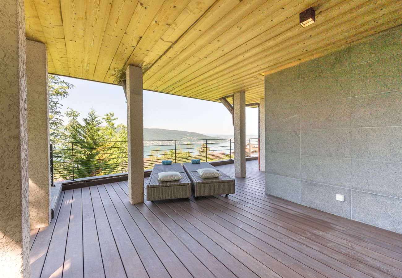 villa, luxe, location saisonnière, annecy, vacances, neige, piscine, hôtel, neige, soleil, hiver, jacuzzi, maison, vue lac