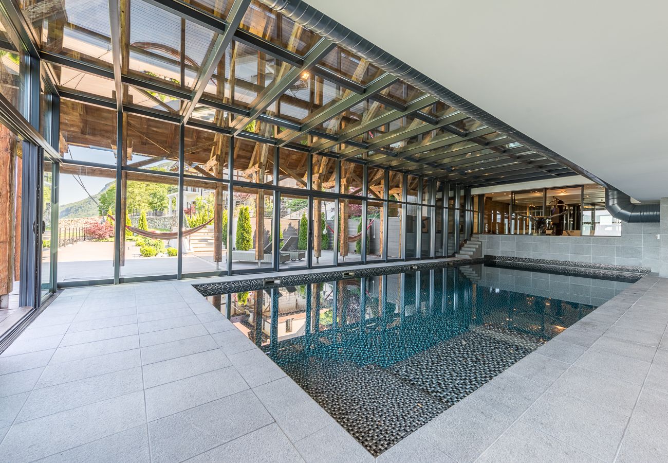 villa, luxe, location saisonnière, annecy, vacances, neige, piscine, hôtel, neige, soleil, hiver, jacuzzi, maison, vue lac 
