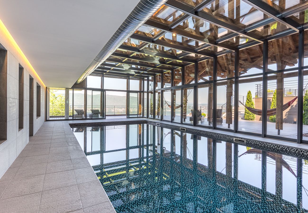 villa, luxe, location saisonnière, annecy, vacances, neige, piscine, hôtel, neige, soleil, hiver, jacuzzi, maison, vue lac