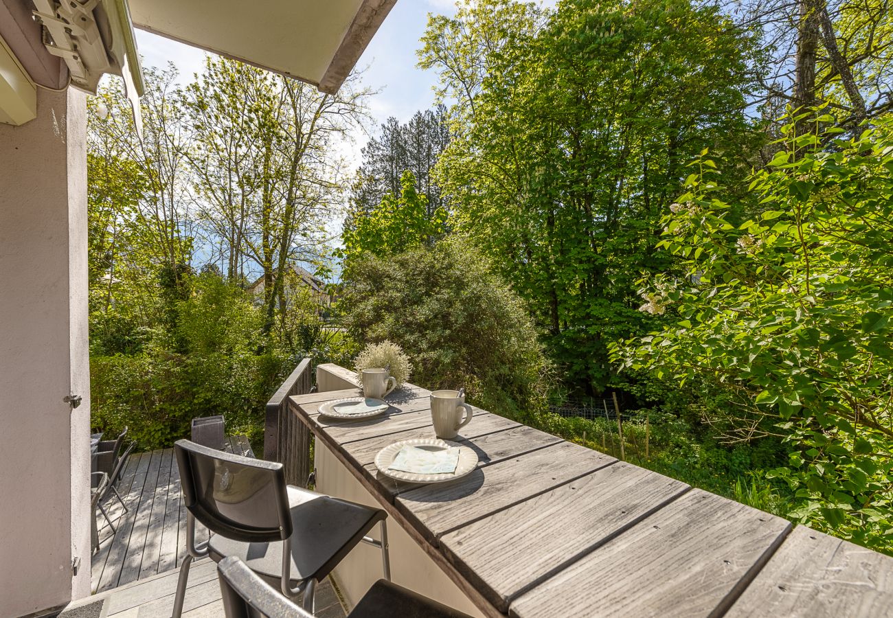 appartement, jardin, location saisonnière, conciergerie haut de gamme, vacances, hôtel, lac d'annecy, été, luxe