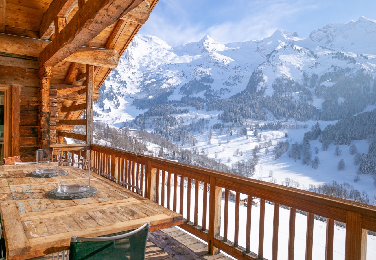 chalet à louer à la clusaz, vacances en famille, station de ski la clusaz, montagnes, conciergerie, location saisonnière,