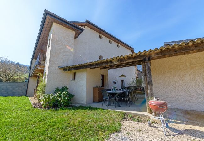 Villa, 14 pax, authentique, maison de famille, Saint-Jorioz, lac d’annecy, haut de gamme, conciergerie, location saisonnière 