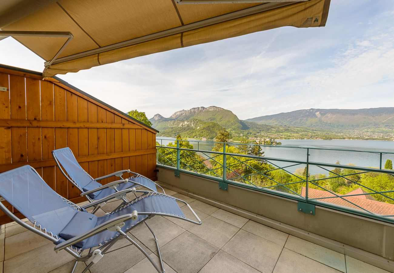 appartement de standing, vue lac, location saisonnière Premium, annecy, conciergerie haut de gamme, vacances, airbnb luxe 