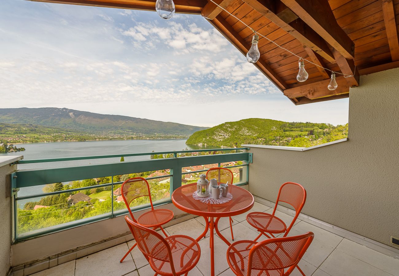 appartement de standing, vue lac, location saisonnière Premium, annecy, conciergerie haut de gamme, vacances, airbnb luxe