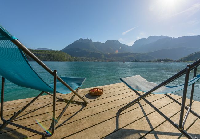 appartement à louer, vue lac annecy, location saisonnière Premium, Duingt, vacances, airbnb luxe, hotel, été, booking 