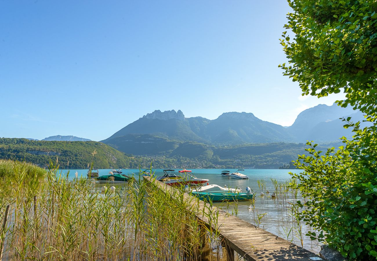 appartement à louer, vue lac annecy, location saisonnière Premium, Duingt, vacances, airbnb luxe, hotel, été, booking 