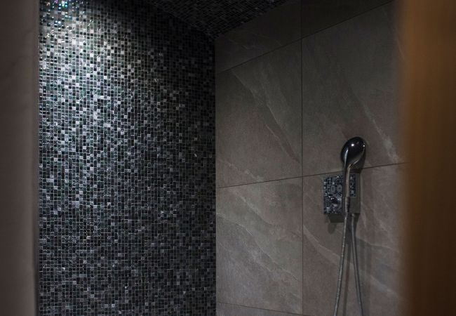 Chalet à La Clusaz - LCZ - Le Chalet Prestige, sauna et hammam 16p Chalet à La Clusaz - LCZ - Le Chalet Prestige, sauna et hammam 16p