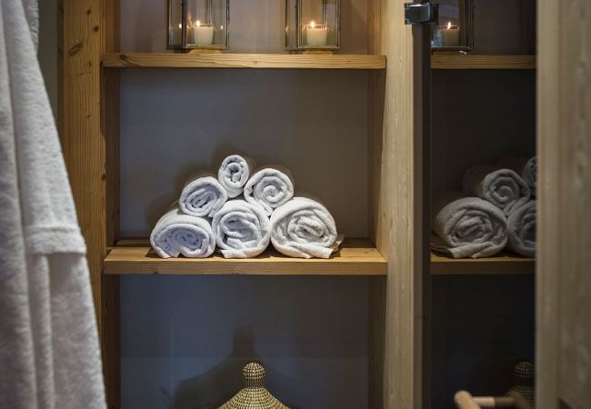 Chalet à La Clusaz - LCZ - Le Chalet Prestige, sauna et hammam 16p Chalet à La Clusaz - LCZ - Le Chalet Prestige, sauna et hammam 16p