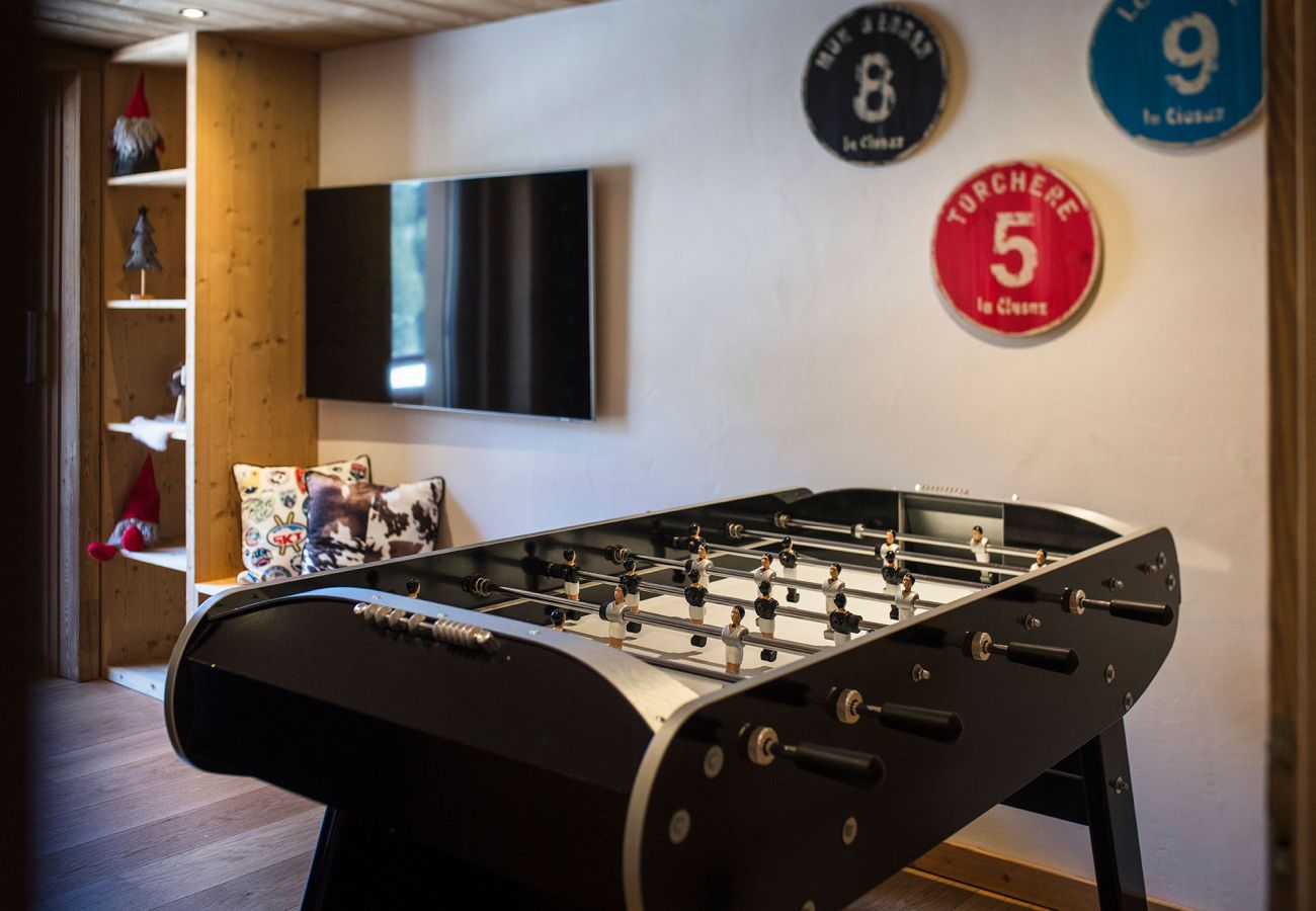 la clusaz location chalet, ski resort, pieds des pistes, famille, agence haut de gamme, montagnes, vacances prestige  
