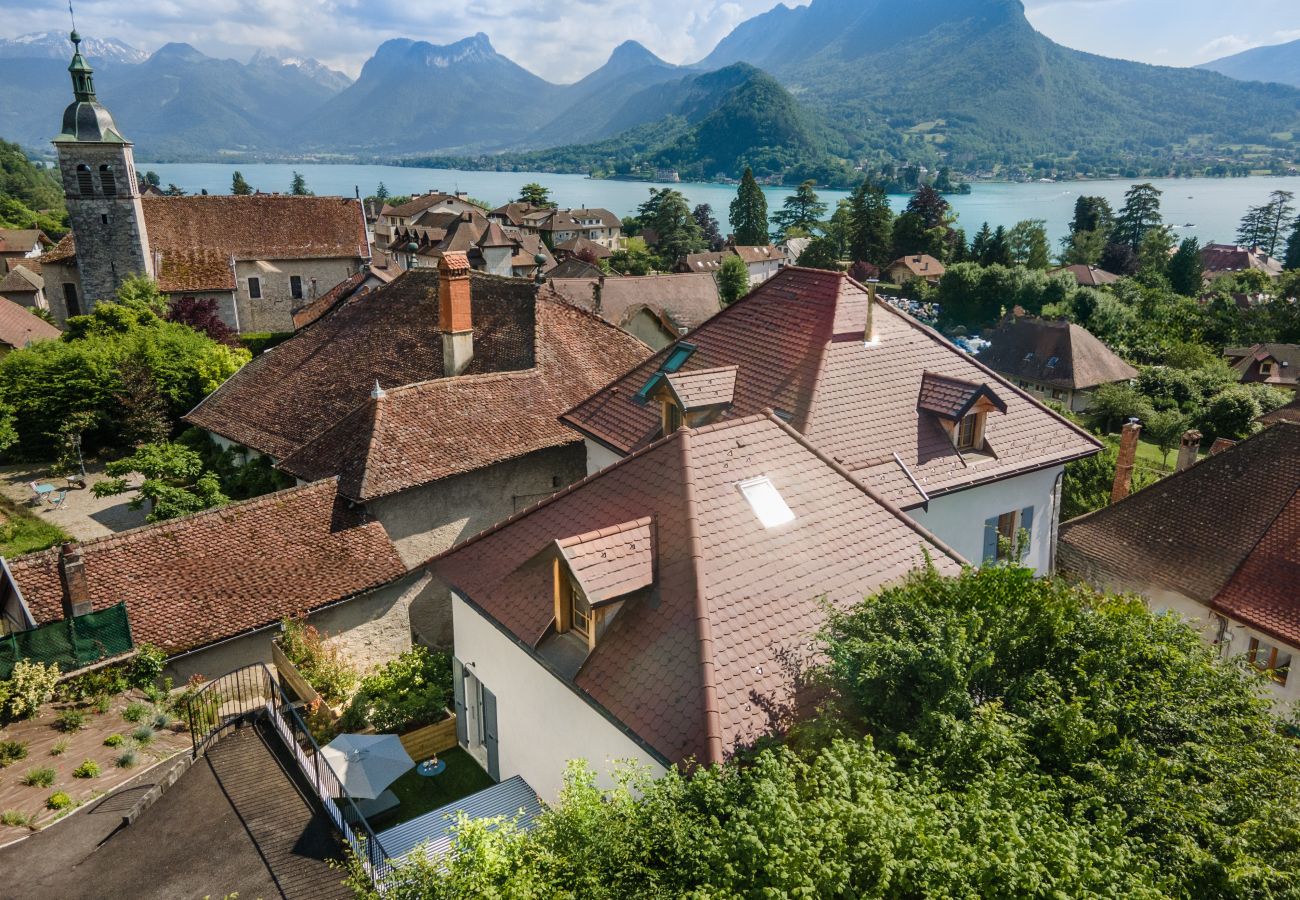 Maison à Talloires-montmin - TALLOIRES village - Chicissime maison, 600m du lac Maison à Talloires-montmin - TALLOIRES village - Chicissime maison, 600m du lac