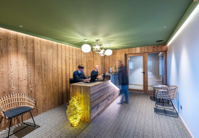 Appartement à Courchevel - Winter Courchevel -- L'Intresso, SKI IN OUT, 6pax Appartement à Courchevel - Winter Courchevel -- L'Intresso, SKI IN OUT, 6pax