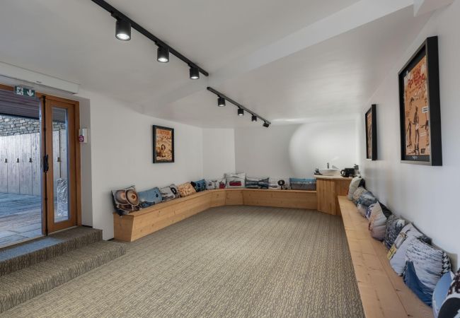 Appartement à Courchevel - Winter Courchevel -- L'Intresso, SKI IN OUT, 6pax Appartement à Courchevel - Winter Courchevel -- L'Intresso, SKI IN OUT, 6pax