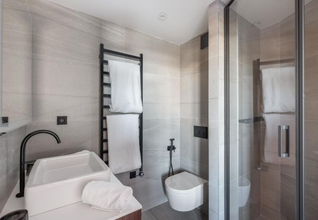 Appartement à Courchevel - Winter Courchevel -- Le Castano, SKI IN OUT, 8pax Appartement à Courchevel - Winter Courchevel -- Le Castano, SKI IN OUT, 8pax