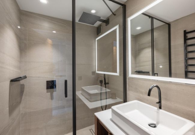 Appartement à Courchevel - Winter Courchevel -- Tintoretto, SKI IN OUT, 8pax Appartement à Courchevel - Winter Courchevel -- Tintoretto, SKI IN OUT, 8pax