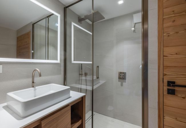 Appartement à Courchevel - Winter Courchevel -- Tintoretto, SKI IN OUT, 8pax Appartement à Courchevel - Winter Courchevel -- Tintoretto, SKI IN OUT, 8pax