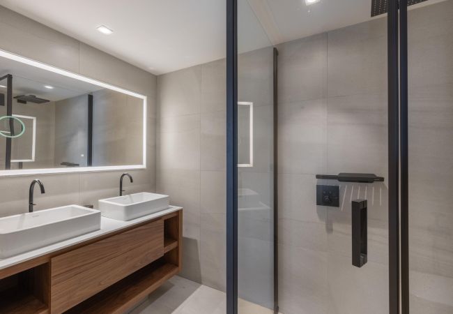 Appartement à Courchevel - Winter Courchevel -- Tintoretto, SKI IN OUT, 8pax Appartement à Courchevel - Winter Courchevel -- Tintoretto, SKI IN OUT, 8pax