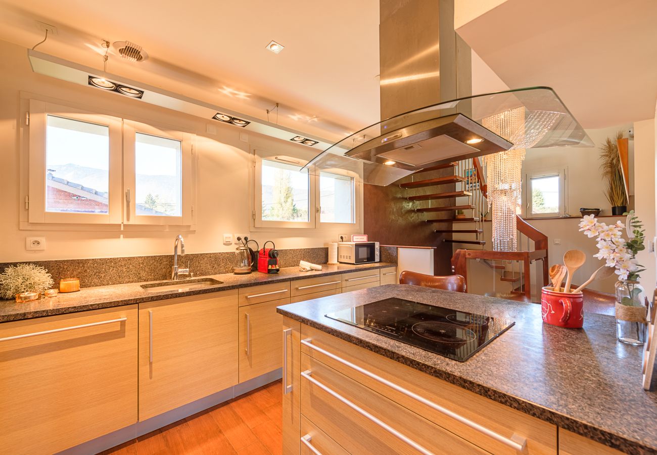 Airbnb, booking, prestige, agence de location, LLA Selections, maison de famille Premium, Annecy, location Lac Annecy