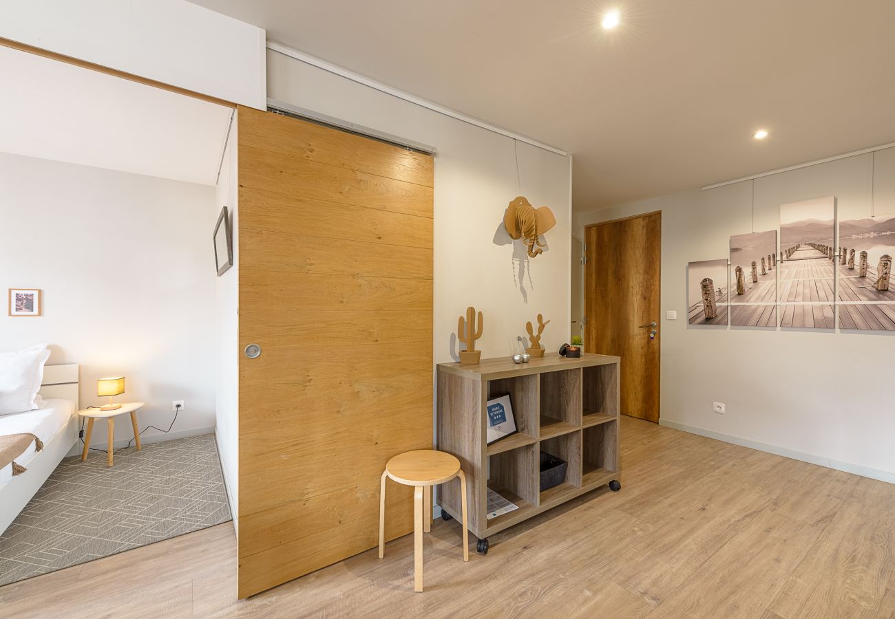 décoration, location saisonnière, vacances, annecy, vue lac, vue montagne, luxe, appartement, villa, hôtel, neige, soleil