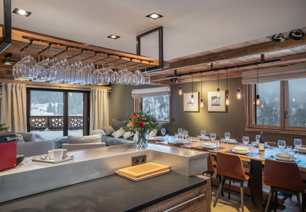 Grand chalet en location Méribel, airbnb montagne 15 personnes, vacances au ski proche des pistes, luxe alpes françaises 