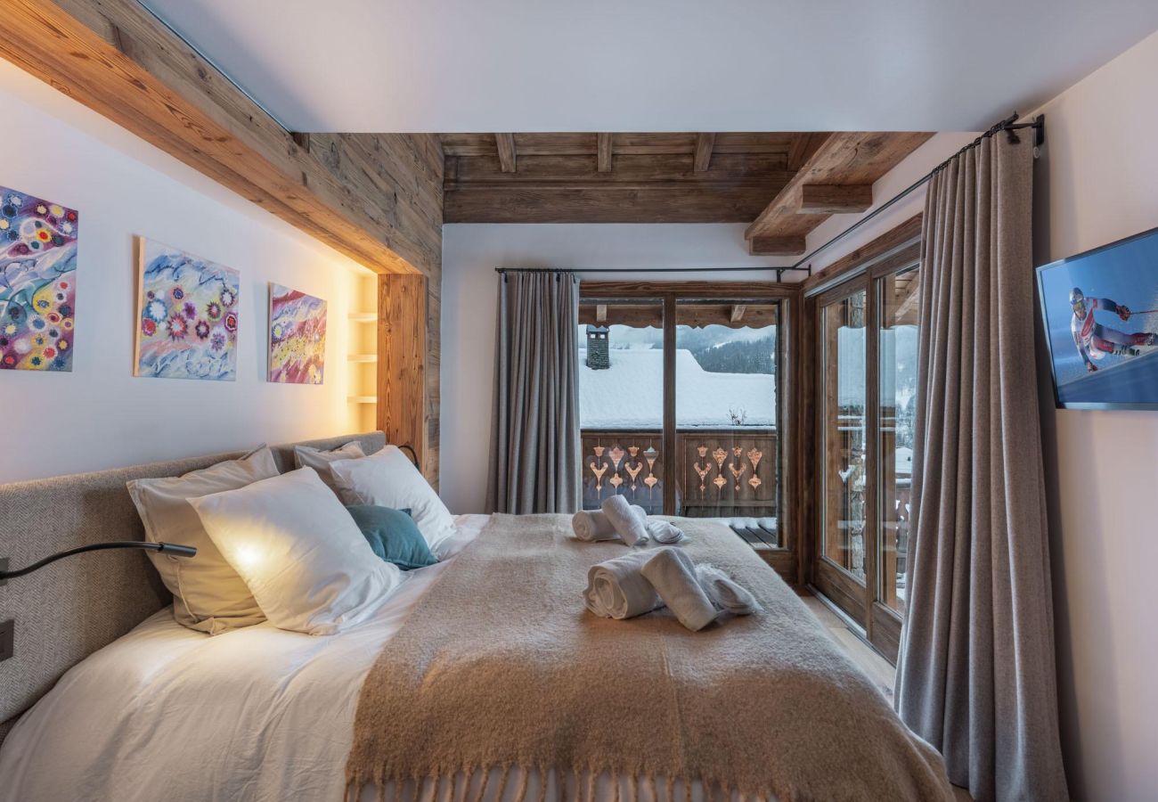 Grand chalet en location Méribel, airbnb montagne 15 personnes, vacances au ski proche des pistes, luxe alpes françaises