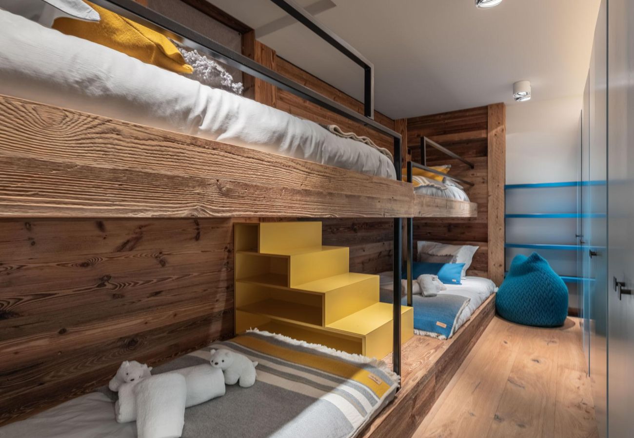 Grand chalet en location Méribel, airbnb montagne 15 personnes, vacances au ski proche des pistes, luxe alpes françaises