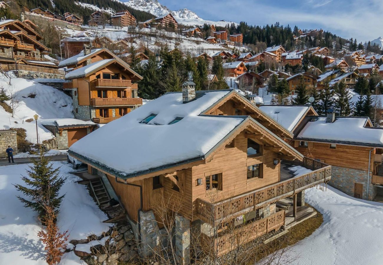 Grand chalet en location Méribel, airbnb montagne 15 personnes, vacances au ski proche des pistes, luxe alpes françaises