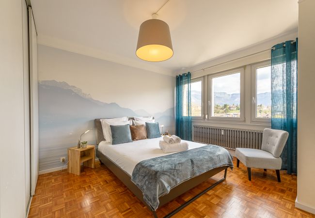 Appartement à Annecy - ANNECY - L'Explorer, vue Chateau et Visitation Appartement à Annecy - ANNECY - L'Explorer, vue Chateau et Visitation