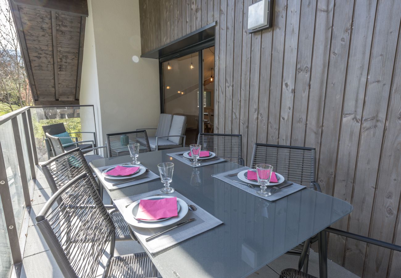 Appartement de standing sur les rives du LAC D'ANNECY 