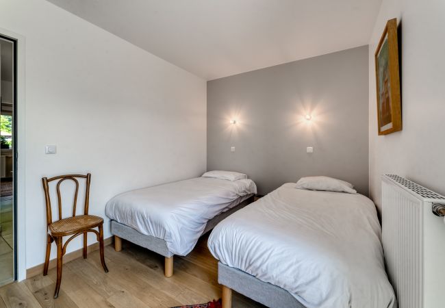 Appartement à Sévrier - Sevrier , Attique 79m2, terrasse, 4pers Appartement à Sévrier - Sevrier , Attique 79m2, terrasse, 4pers