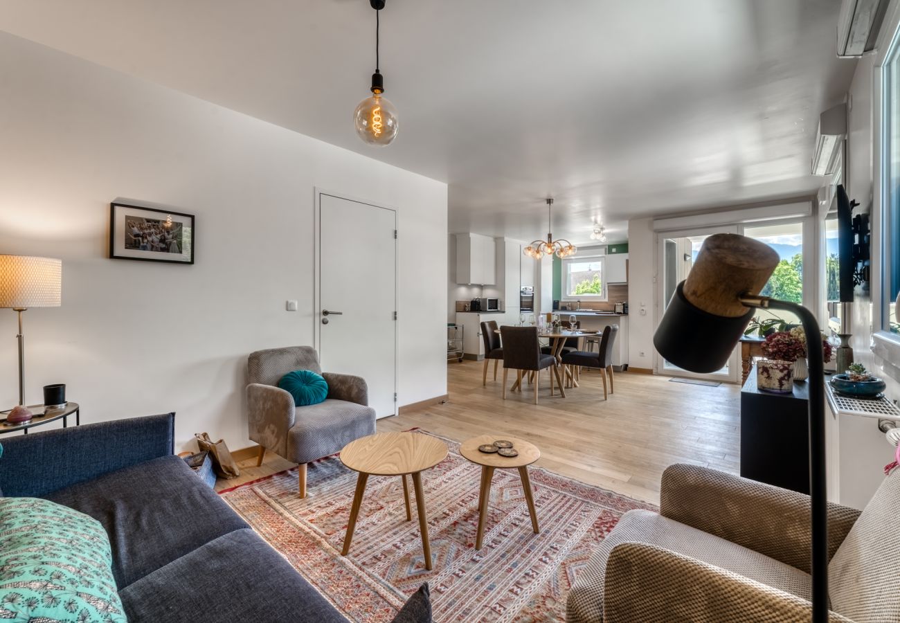 Appartement à Sévrier - Sevrier , Attique 79m2, terrasse, 4pers