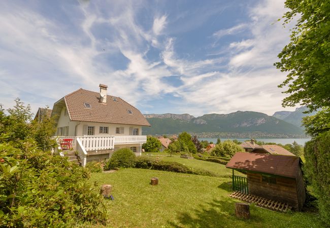 Villa à Sévrier - Elegantissime - Villa avec Vue Lac 180 -9pers Villa à Sévrier - Elegantissime - Villa avec Vue Lac 180 -9pers