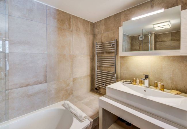 Appartement à Courchevel - Winter Courchevel -- Carre Blanc 251 proche pistes Appartement à Courchevel - Winter Courchevel -- Carre Blanc 251 proche pistes