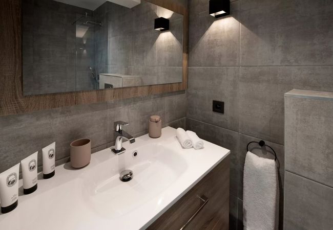 Chalet à Courchevel - Winter Courchevel // Penthouse L’Ours des Neiges Chalet à Courchevel - Winter Courchevel // Penthouse L’Ours des Neiges